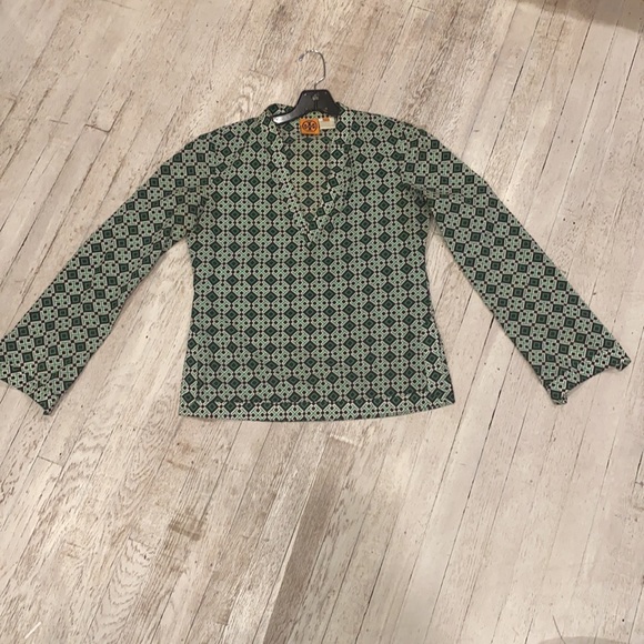 Tory Burch crop tunic logo print blouse side slit  size 6 GC - Picture 9 of 16